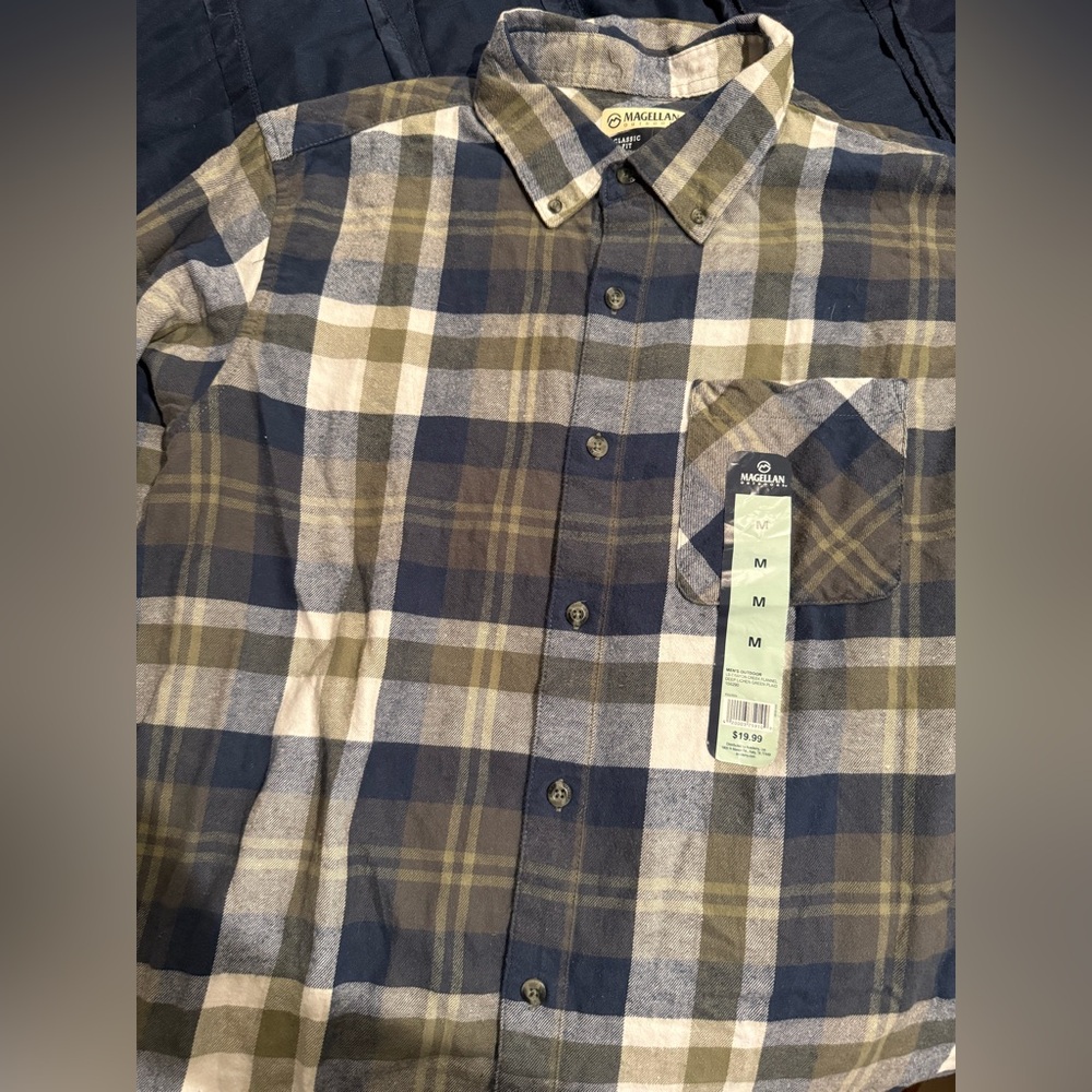 Magellan Men's flannel Plaid Shirt - Blue and olive green